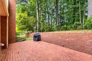 17 Downshire Cir, Decatur, GA 30033 - Photo 28