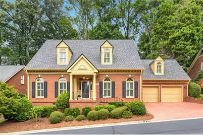 17 Downshire Circle, Decatur, GA 30033 - Photo 1