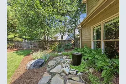 4418 Walnut Creek Drive NW, Kennesaw, GA 30152 - Photo 8