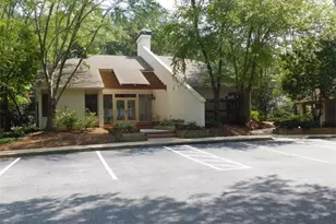 2008 Huntingdon Chase, Sandy Springs, GA 30350 - Photo 10