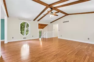 231 Sabrina Ct, Woodstock, GA 30188 - Photo 10