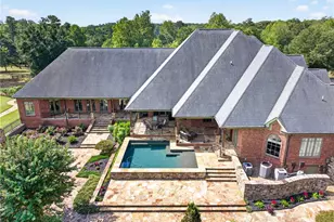 4984 Donald Dr, Loganville, GA 30052 - Photo 4