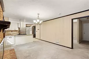 6547 Annette Ct, Riverdale, GA 30296 - Photo 6