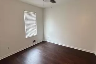 3253 Tennington Pl, Lawrenceville, GA 30044 - Photo 10