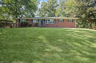 107 Pinecrest Cir, Dallas, GA 30132 - Photo 2