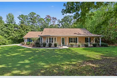 129 Buckeye Point, Commerce, GA 30530 - Photo 2