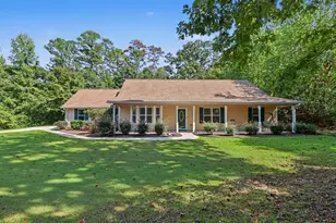 129 Buckeye Point, Commerce, GA 30530 - Photo 2