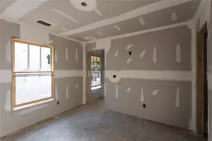 304 Cedar St, Social Circle, GA 30025 - Photo 10