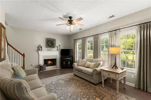 6104 Saddlehorse Dr, Flowery Branch, GA 30542 - Photo 10