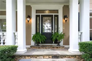 5687 Mountain Oak Dr, Braselton, GA 30517 - Photo 2