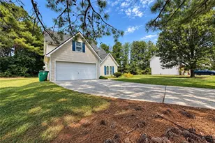 1831 Green Oak Circle, Lawrenceville, GA 30043 - Photo 4