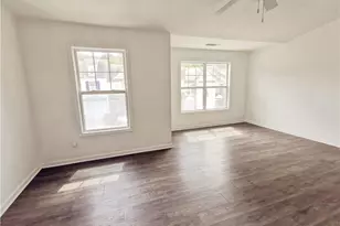 2073 Executive Dr, Duluth, GA 30096 - Photo 20