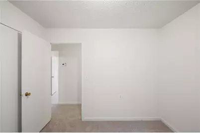 1668 Oak Knoll Circle SE, Atlanta, GA 30315 - Photo 10