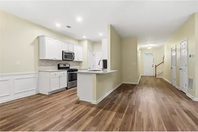 465 Lantern Wood Drive, Scottdale, GA 30079 - Photo 2