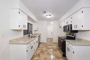 3118 Caliente Ln, Rex, GA 30273 - Photo 2