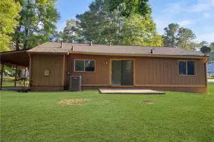 3118 Caliente Ln, Rex, GA 30273 - Photo 4