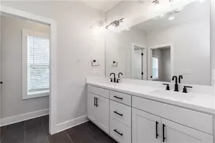 2461 Sycamore Rd NW, Atlanta, GA 30318 - Photo 10