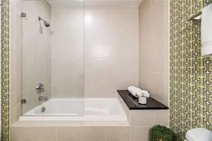 1080 Peachtree St NE, Atlanta, GA 30309 - Photo 18