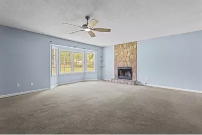 28 Cypress Circle, Carrollton, GA 30116 - Photo 10