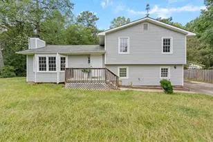 28 Cypress Cir, Carrollton, GA 30116 - Photo 1