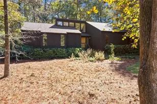 3230 Melrose Dr, Marietta, GA 30066 - Photo 48