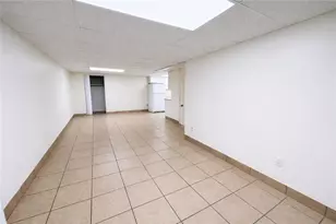 220 Sandy Springs Pl, Atlanta, GA 30328 - Photo 4