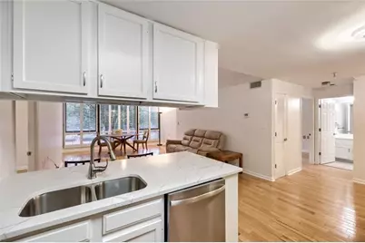 1800 Clairmont Lake #218, Decatur, GA 30033 - Photo 10
