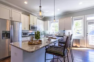 2141 Shale Ln NW, Atlanta, GA 30318 - Photo 2