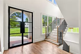 880 Austin Dr Road SE, Smyrna, GA 30082 - Photo 10