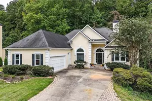 3733 Upland Dr, Marietta, GA 30066 - Photo 2