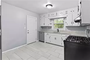 1089 Longshore Dr, Decatur, GA 30032 - Photo 10