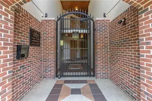 825 Highland Ln NE, Atlanta, GA 30306 - Photo 4