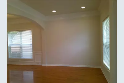 2302 Jasmine Glen Drive, Buford, GA 30519 - Photo 8