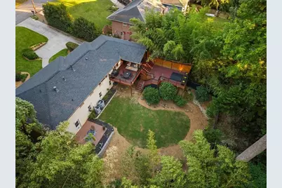 1388 Carolyn Drive NE, Atlanta, GA 30329 - Photo 24