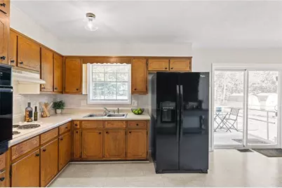 1064 Meadowbrook Lane NW, Conyers, GA 30012 - Photo 12