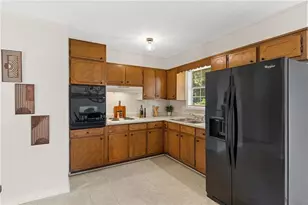 1064 Meadowbrook Ln NW, Conyers, GA 30012 - Photo 10