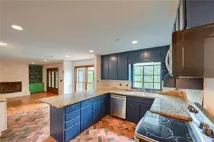 1176 Ashley Lake Dr, Marietta, GA 30062 - Photo 10