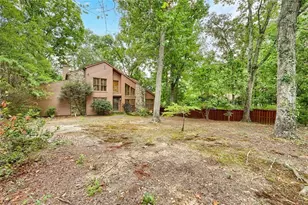 1176 Ashley Lake Dr, Marietta, GA 30062 - Photo 2