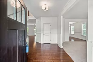 947 Halletts Peak Pl, Lawrenceville, GA 30044 - Photo 4