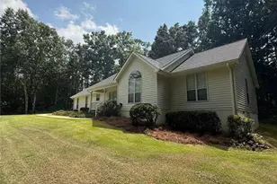 4402 Nub Garland Rd, Toccoa, GA 30577 - Photo 2