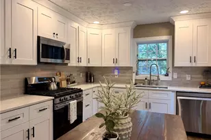 3021 Mills Ridge Dr, Canton, GA 30114 - Photo 2