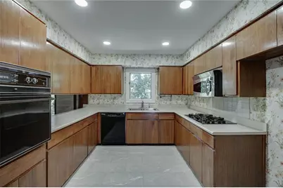 2602 Cosmos Court NE, Atlanta, GA 30345 - Photo 10