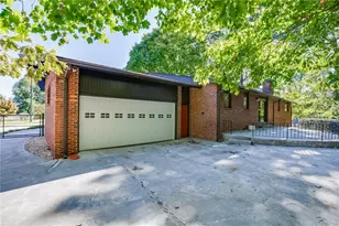 2602 Cosmos Ct NE, Atlanta, GA 30345 - Photo 44