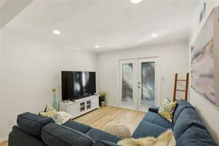 5034 Meadow Ln, Marietta, GA 30068 - Photo 10