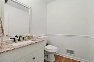 8880 Carroll Manor Dr, Atlanta, GA 30350 - Photo 16