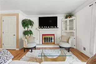 8880 Carroll Manor Dr, Atlanta, GA 30350 - Photo 6