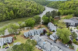 1021 Riverbend Club Dr SE, Atlanta, GA 30339 - Photo 2