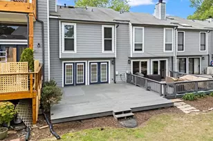 1021 Riverbend Club Dr SE, Atlanta, GA 30339 - Photo 6