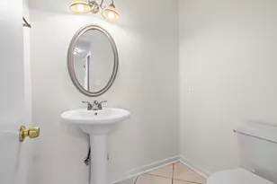 1021 Riverbend Club Dr SE, Atlanta, GA 30339 - Photo 14