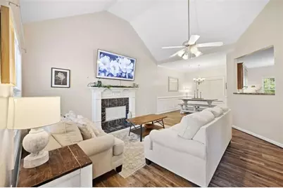 33 Martha's Place, Cartersville, GA 30121 - Photo 6